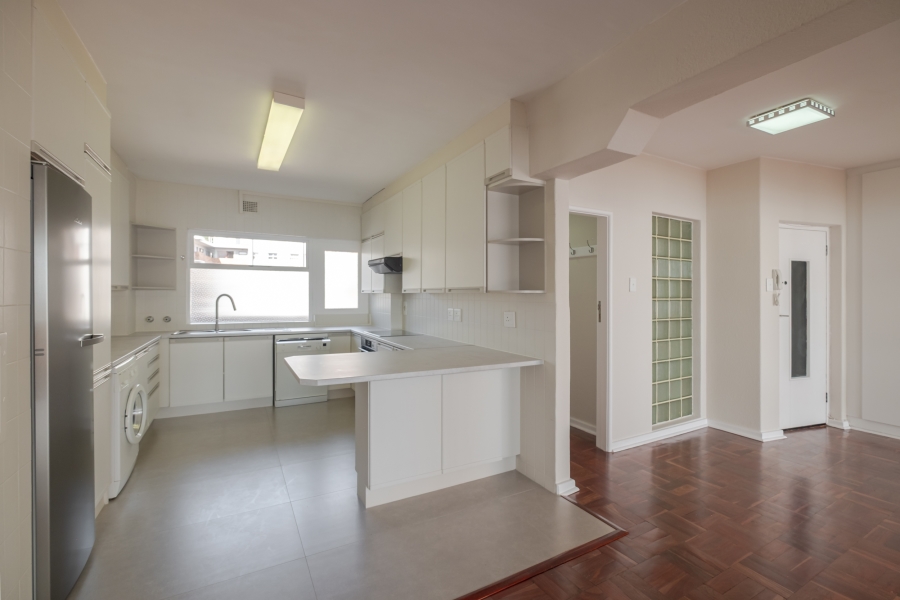 To Let 3 Bedroom Property for Rent in Sea Point Western Cape